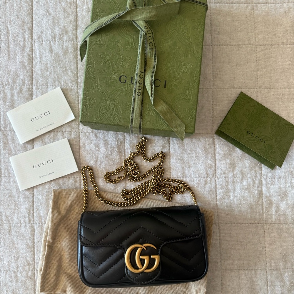 BNWT Gucci GG Marmont Mini Bag